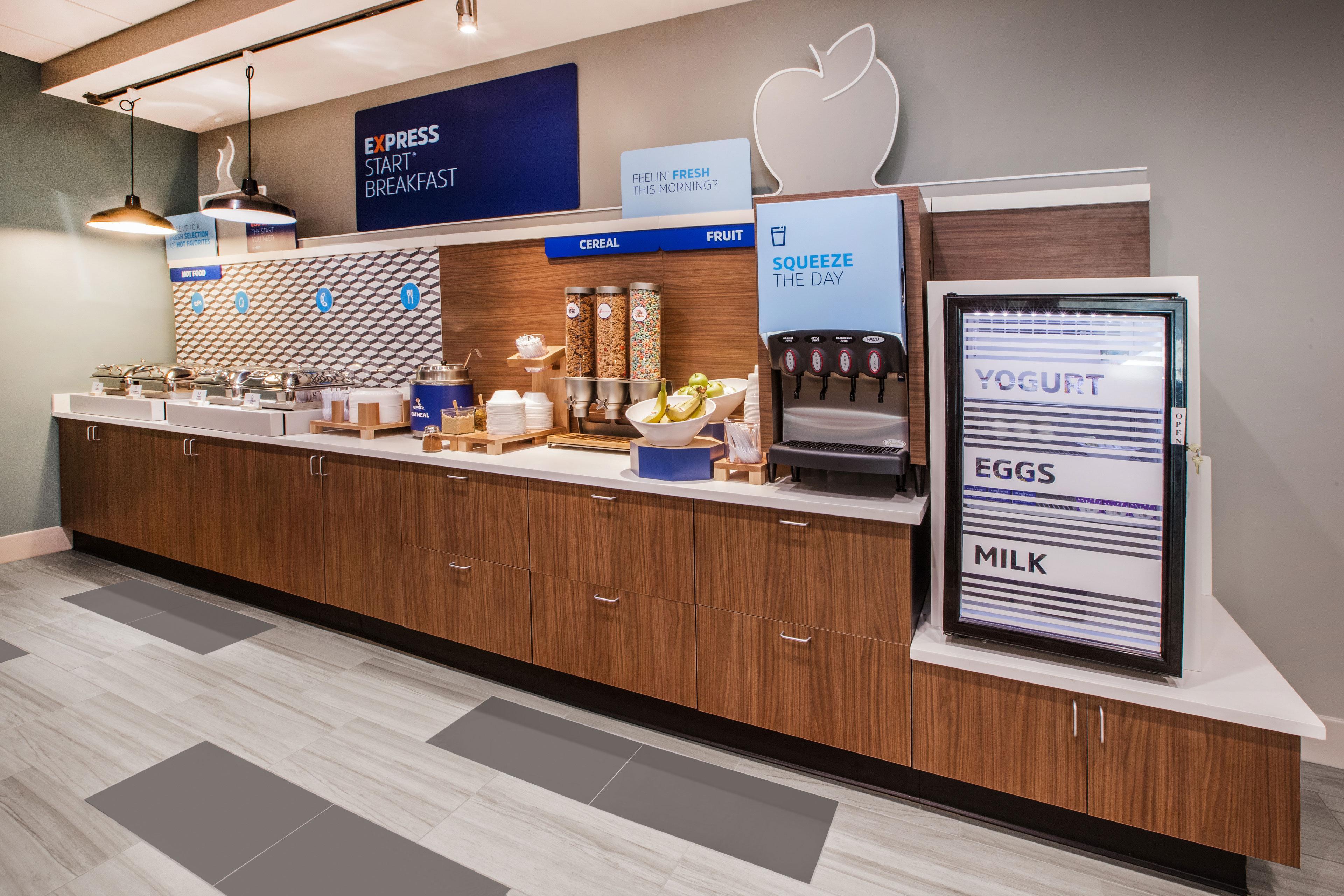 Holiday Inn Express & Suites Cleveland By Ihg מראה חיצוני תמונה