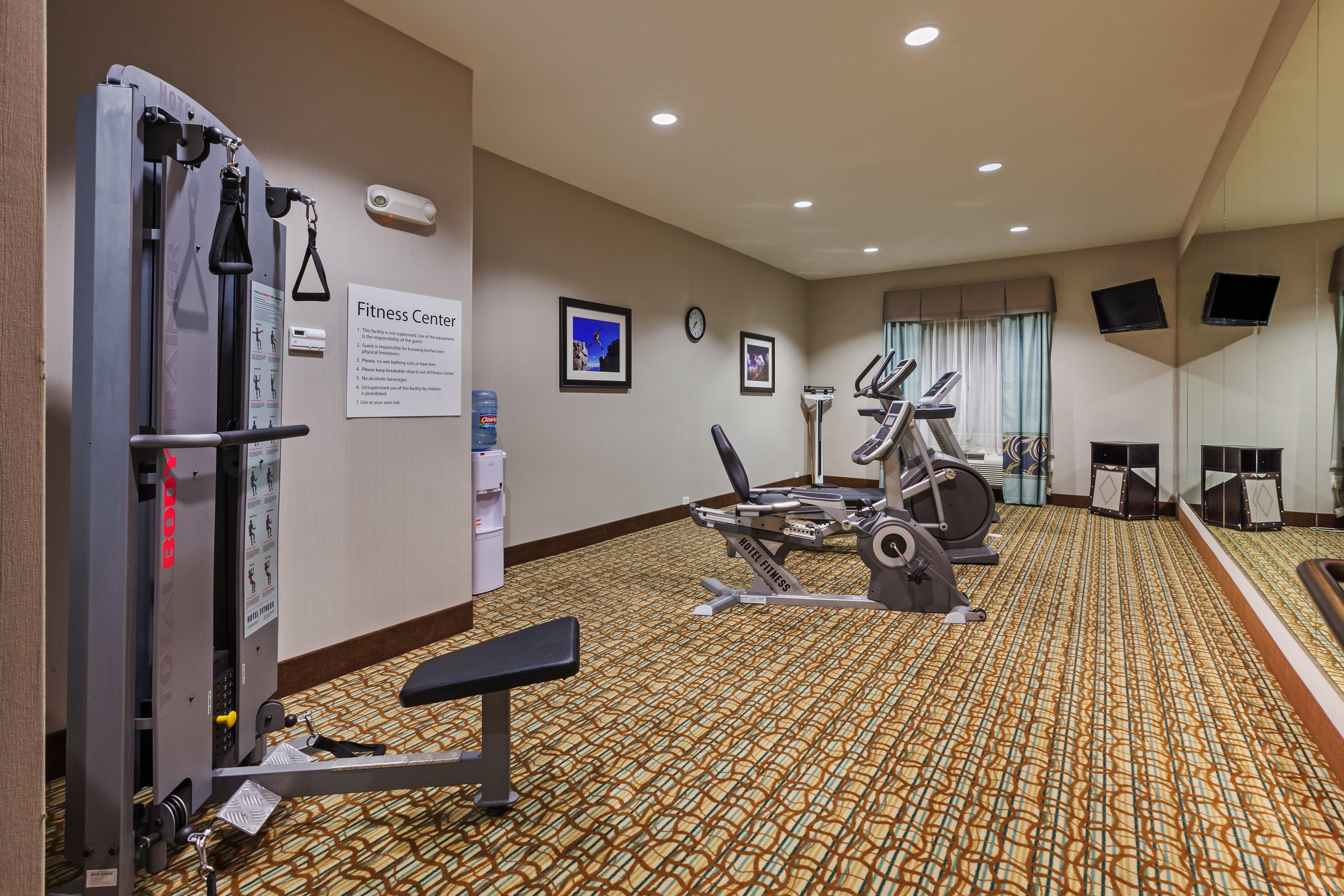 Holiday Inn Express & Suites Cleveland By Ihg מראה חיצוני תמונה